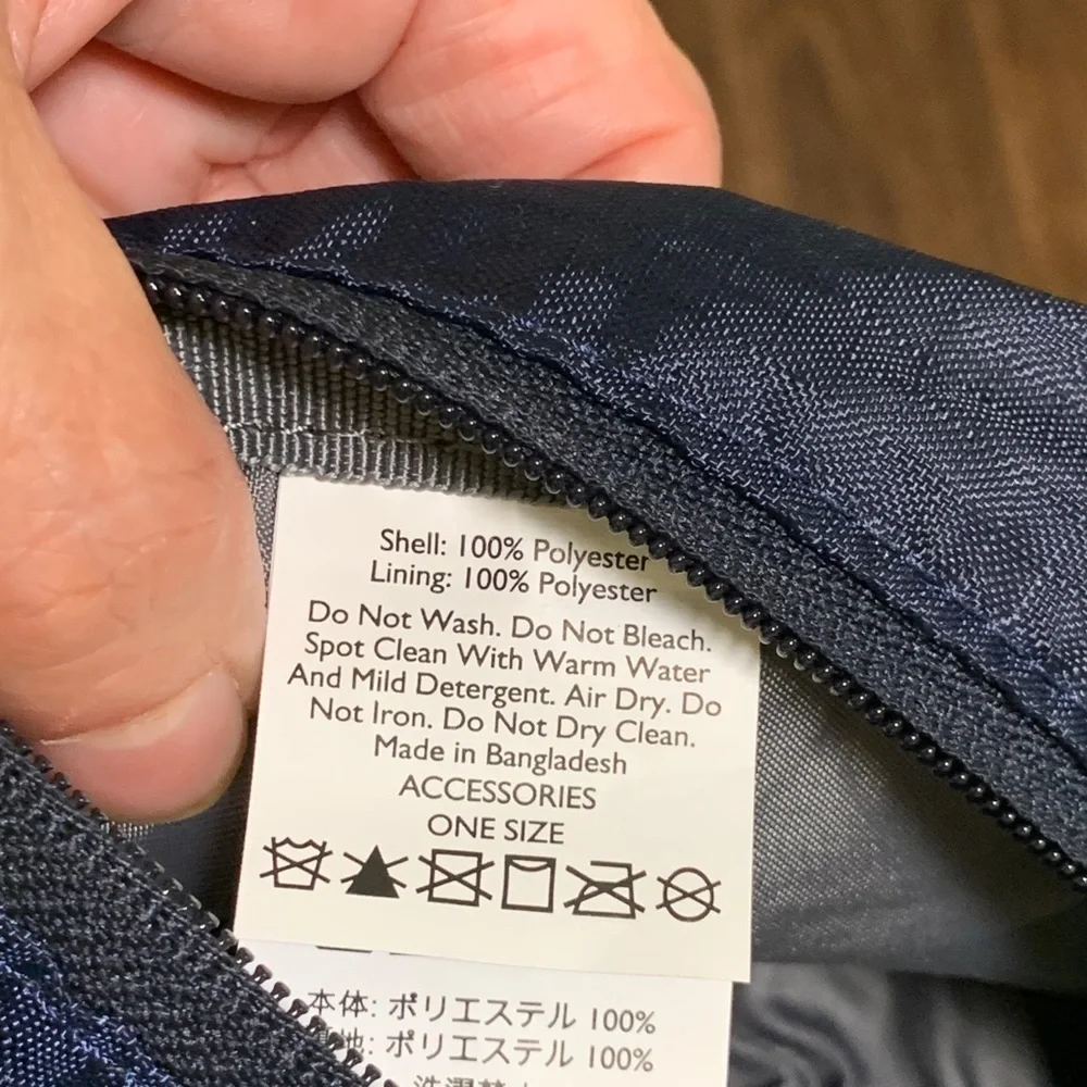 Banana Republic men’s laptop bag ( travel bag)
